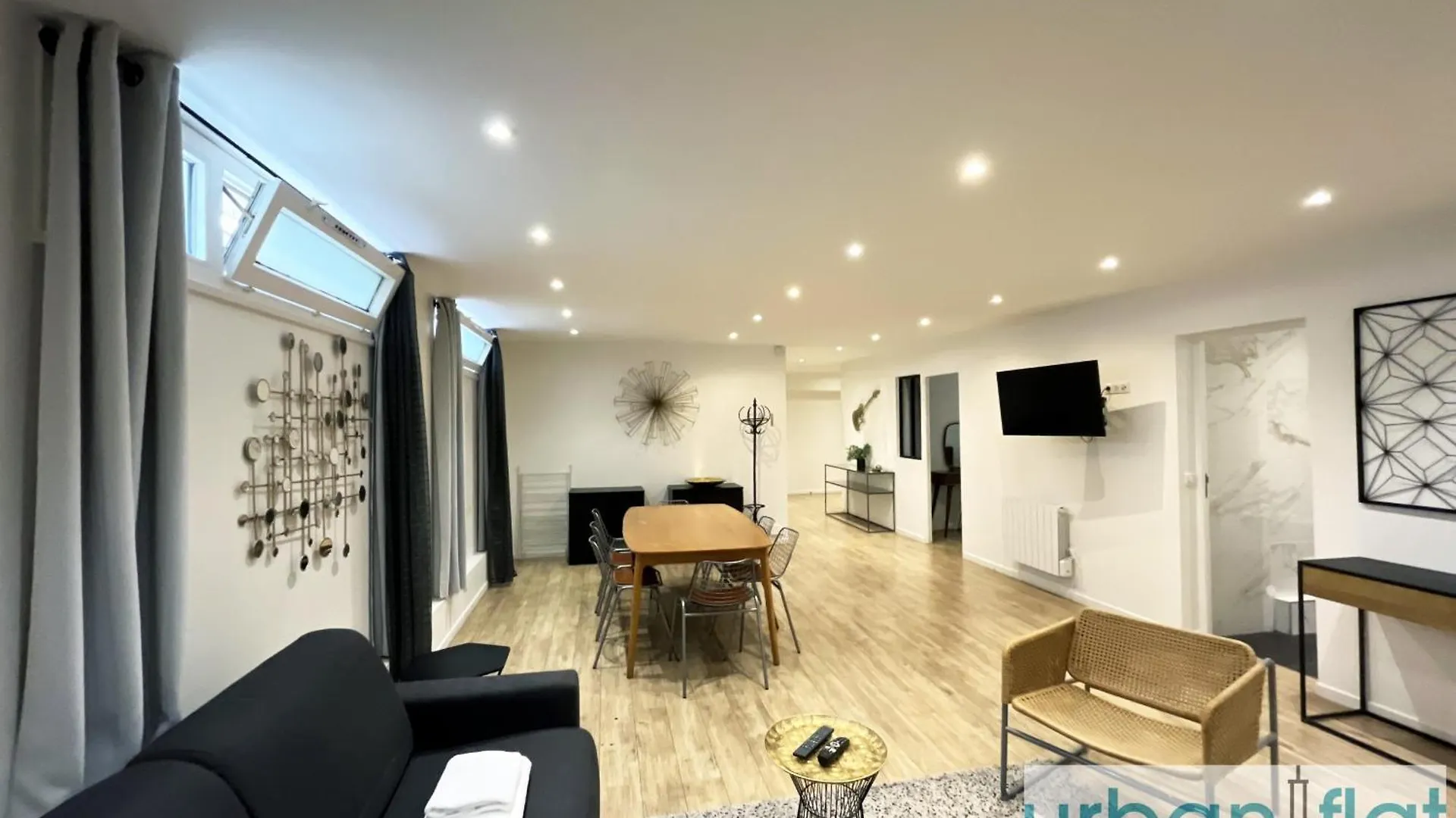 Apartment Urban Flat 185 - Pretty 2 Bedroom In Paris