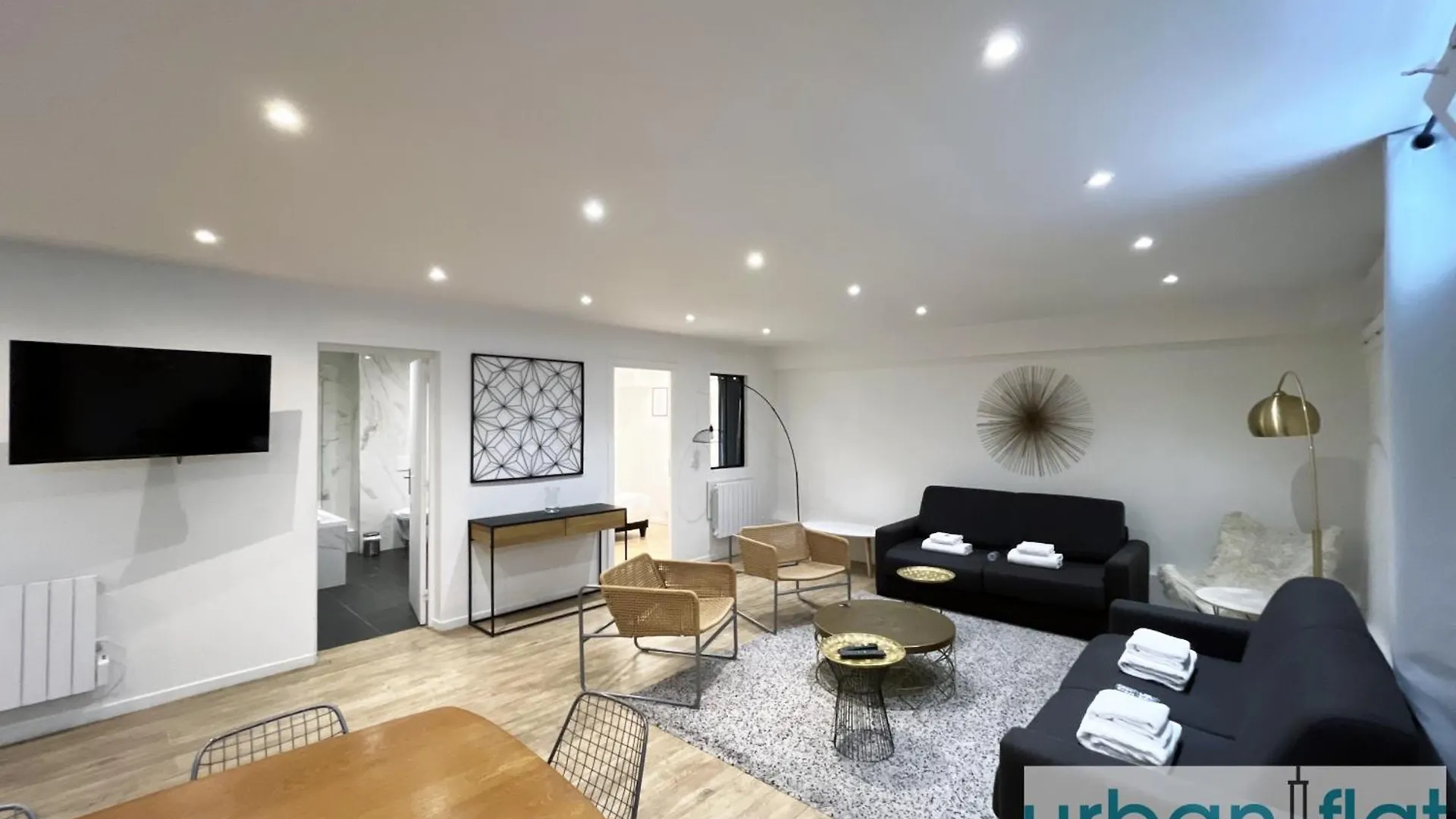 Urban Flat 185 - Pretty 2 Bedroom In * París